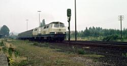 215-Doppelpack fährt in Xanten Richtung Kleve
