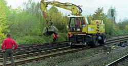 Ausbau der Schutzweiche auf der südlichen (Moerser) Seite