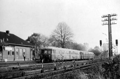 Akkutriebwagen 515 + 815 in Xanten