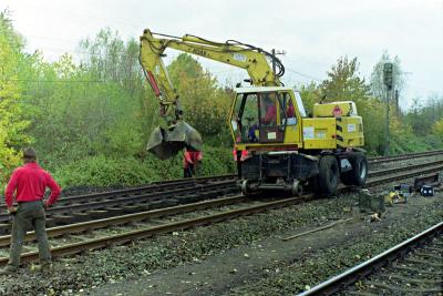 Ausbau der Schutzweiche auf der südlichen (Moerser) Seite